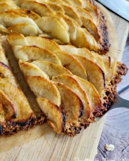 🍎 4 douceurs aux pommes pour savourer l’automne ! 🍂

De quoi se régaler avec des recettes simples et gourmandes 🤎

🍏 Gâteau aux pommes sans gluten
🍎 Tarte fine aux pommes à l’avoine
🍏 Gâteau renversé aux pommes & flocons d’avoine
🍎 Clafoutis aux pommes & noisette

✨ Les 4 recettes sont à retrouver sur le blog — lien en bio !

Et vous, laquelle vous fait le plus envie ? 😋

#RecettesEnFlocons #RecettesAuxPommes #SansGluten #FloconsDAvoine #RecettesAutomne #GouterMaison