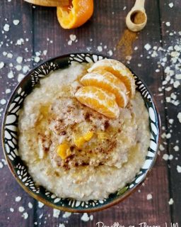 🌿 Recettes anti-candidose : se régaler tout en prenant soin de son microbiote 🍽️✨
La candidose est malheureusement de retour pour moi…
Plutôt que de subir, j’ai décidé d’agir 💪

Quand le microbiote est déséquilibré, avec une prolifération de Candida, l’alimentation devient une vraie alliée. L’idée n’est pas de se priver, mais de soutenir son corps pour l’aider à retrouver son équilibre 💚

👉 Découvrez les idées recettes et conseils :
🔗https://recettesenflocons.com/recettes-anti-candidose-se-regaler-tout-en-soulageant-son-microbiote

✅ Je privilégie :
🥦 Les légumes (cuits pour plus de douceur digestive)
🌾 Les pseudo-céréales sans gluten (sarrasin, quinoa, millet)
🥥 Les bonnes graisses (huile de coco, olive, noix)
🧄 Les aliments aux propriétés antifongiques naturelles (ail, citron, origan)
🌿 Les épices digestives (curcuma, gingembre, cannelle)

🚫 Je limite :
🍭 Le sucre raffiné
🍞 Le gluten
🧀 Les produits ultra-transformés
🥐 Les levures et excès de produits industriels

Ce rééquilibrage alimentaire va m’aider à combattre la candidose naturellement, à soutenir mon microbiote et à retrouver plus d’énergie ✨
Bonne nouvelle : on peut continuer à se régaler !
Porridge épicé, energy balls coco, desserts sans gluten…
Prendre soin de soi ne veut pas dire dire adieu au plaisir 🤍
Je vous partagerai mes recettes et mon évolution 💫
Et si tu es passé(e) par là, je veux bien ton expérience en commentaire 👇

#Microbiote #Candidose #AlimentationSanté #SantéDigestive #BienÊtre #RecettesSaines